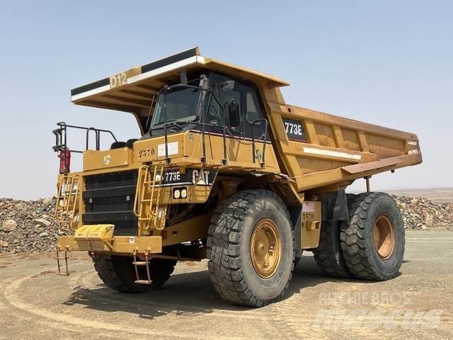 CAT 773E Dumper - Knickgelenk