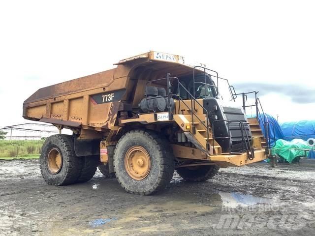 CAT 773F Dumper - Knickgelenk