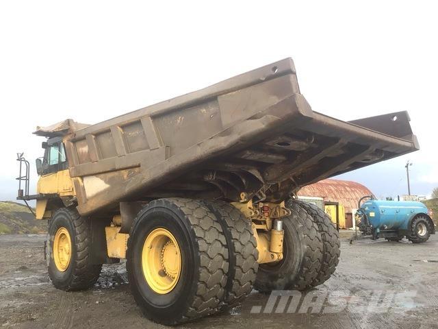 CAT 775B Dumper - Knickgelenk