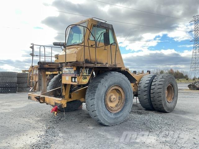 CAT 775B Dumper - Knickgelenk