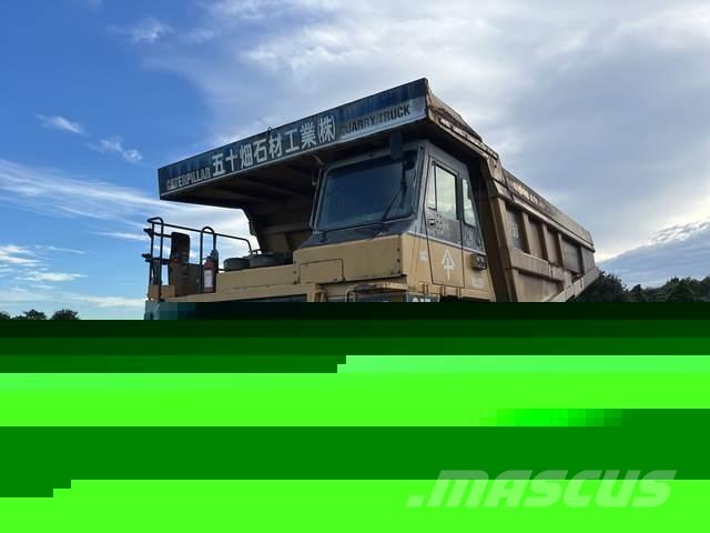 CAT 775D Dumper - Knickgelenk