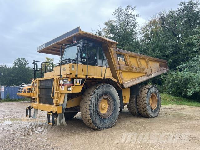 CAT 775D Dumper - Knickgelenk