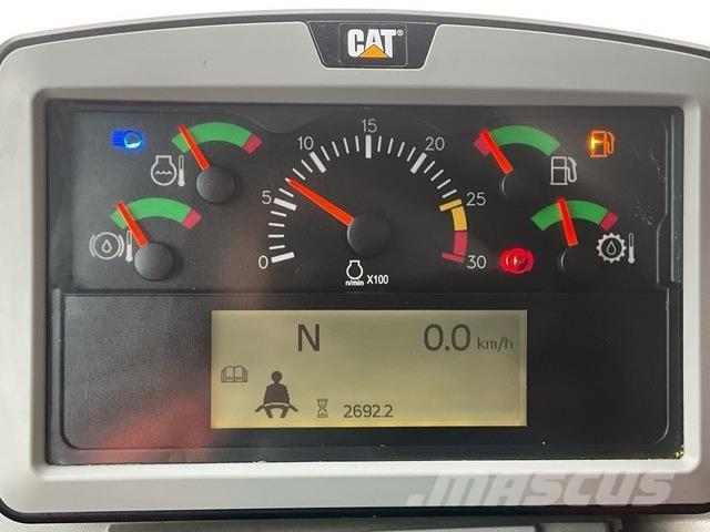 CAT 775G Dumper - Knickgelenk