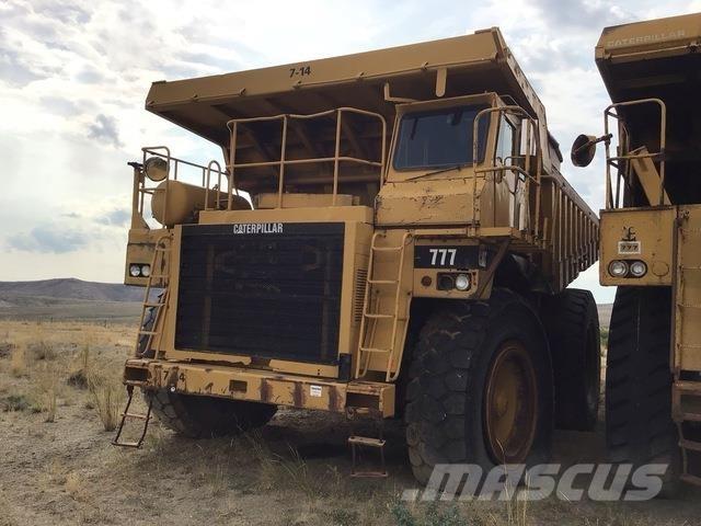 CAT 777 Dumper - Knickgelenk