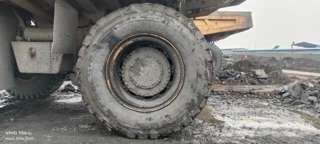 CAT 777E Dumper - Knickgelenk
