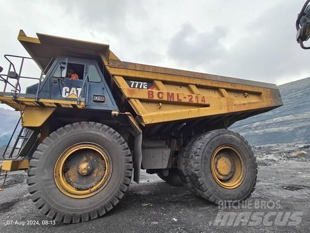 CAT 777E Dumper - Knickgelenk