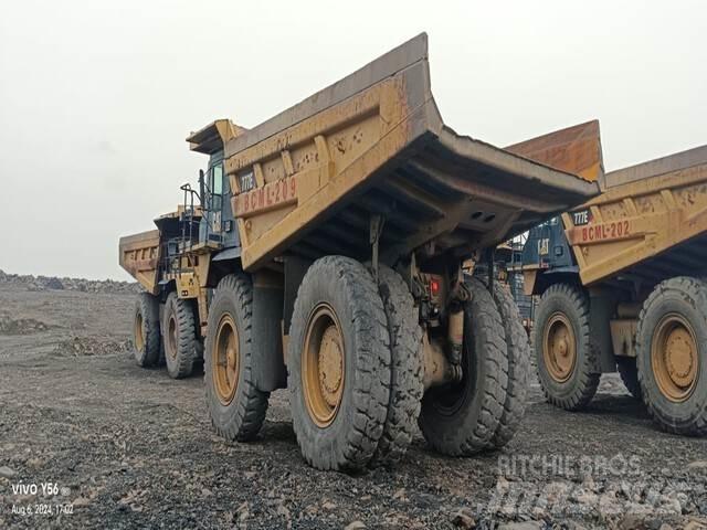 CAT 777E Dumper - Knickgelenk