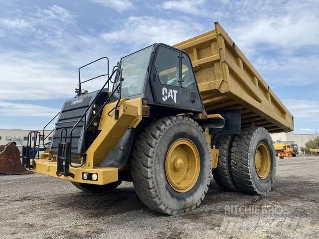 CAT 777F Dumper - Knickgelenk