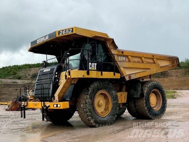 CAT 777F Dumper - Knickgelenk