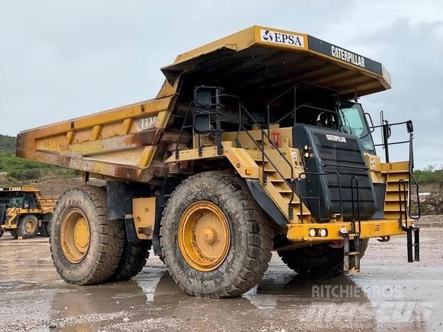 CAT 777F Dumper - Knickgelenk