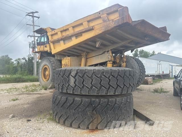 CAT 785C Dumper - Knickgelenk
