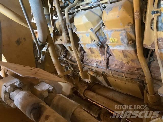 CAT 785D Dumper - Knickgelenk