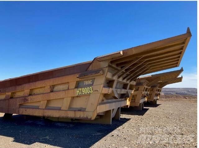 CAT 789C Kastenwagen