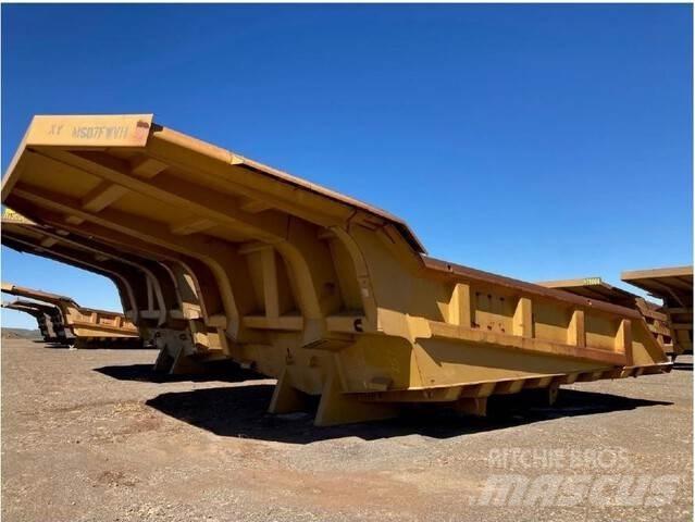 CAT 789C Kastenwagen