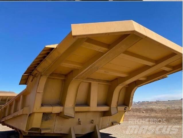 CAT 789C Kastenwagen