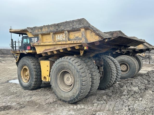 CAT 789D Dumper - Knickgelenk