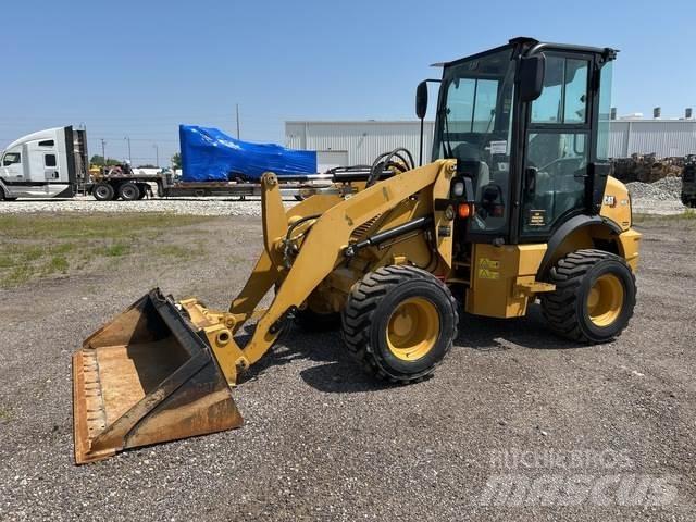 CAT 903D Radlader