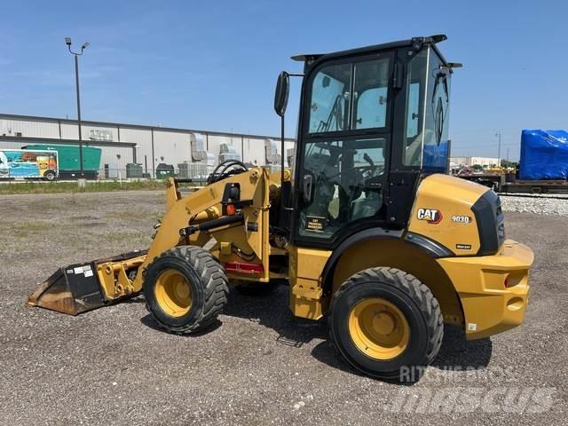 CAT 903D Radlader