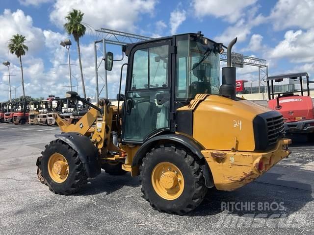 CAT 906H2 Radlader