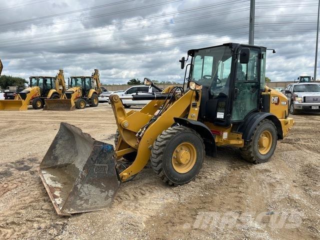 CAT 906M Radlader