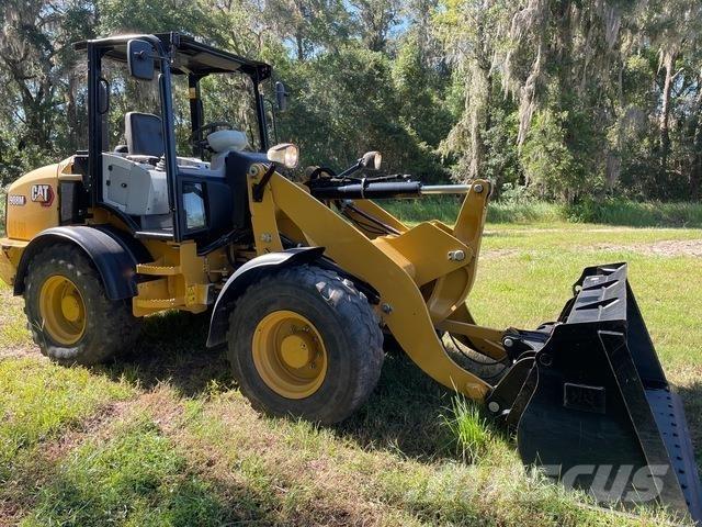 CAT 908M Radlader