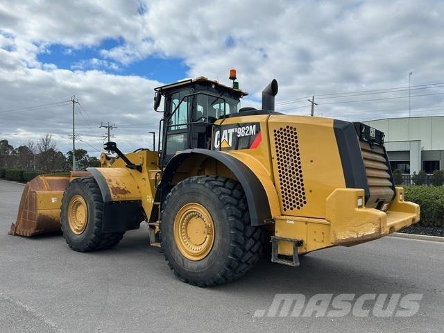 CAT 982M Radlader