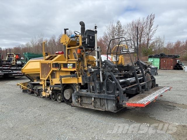 CAT AP-1055B Strassenfertiger