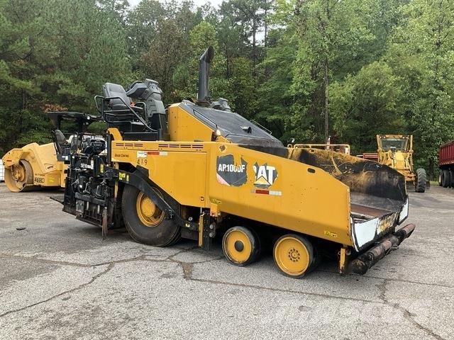 CAT AP1000F Strassenfertiger