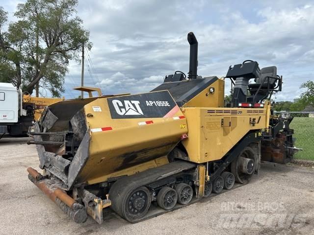CAT AP1055E Strassenfertiger