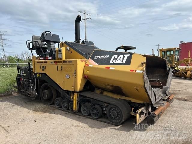 CAT AP1055E Strassenfertiger