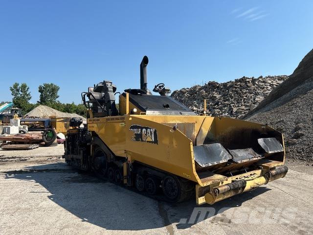 CAT AP1055F Strassenfertiger