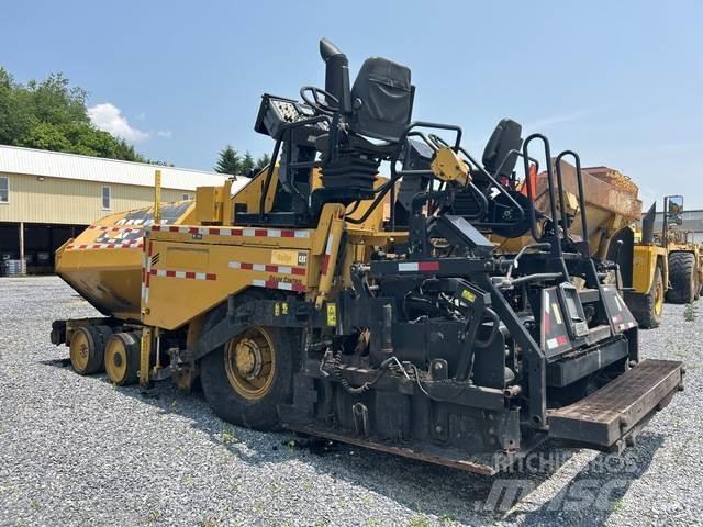 CAT AP600D Strassenfertiger
