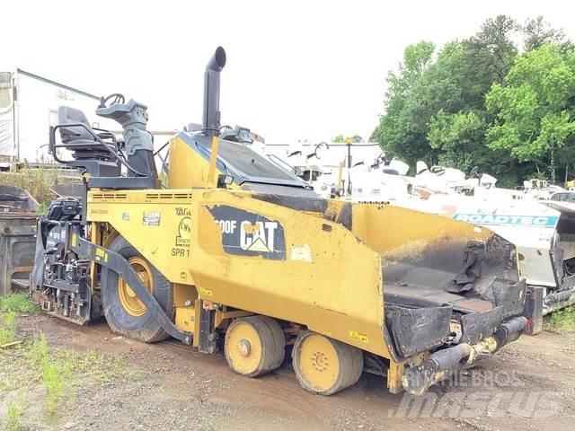 CAT AP600F Strassenfertiger