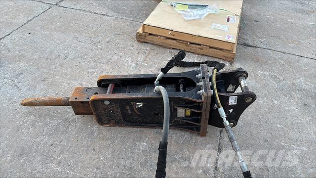 CAT B6 Hammer / Brecher