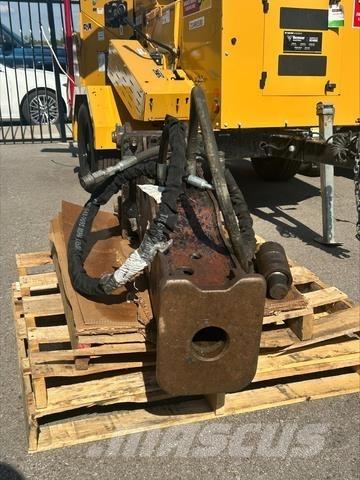 CAT B8 Hammer / Brecher