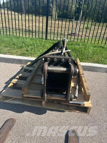 CAT B8 Hammer / Brecher