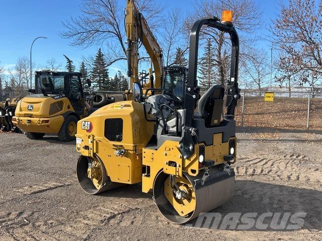 CAT CB2.5 Tandemwalzen