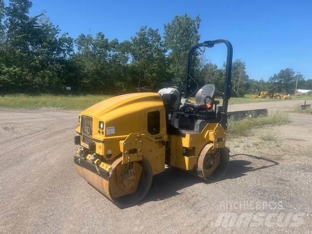 CAT CB2.7 Tandemwalzen