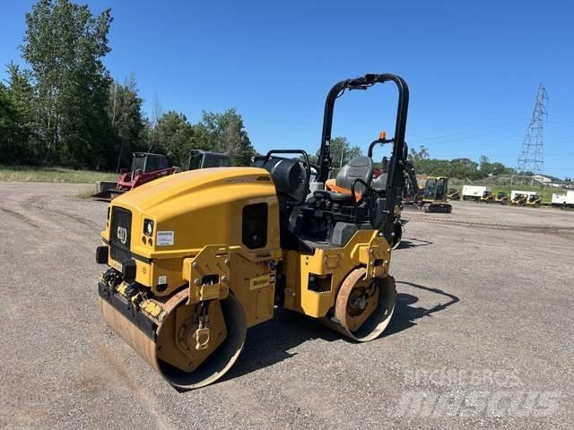 CAT CB2.7 Tandemwalzen
