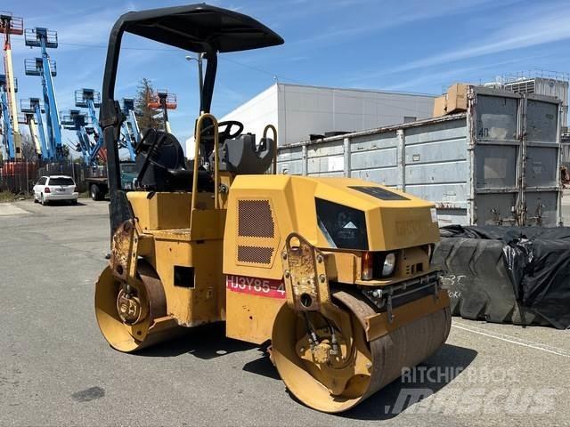 CAT CB24 Tandemwalzen
