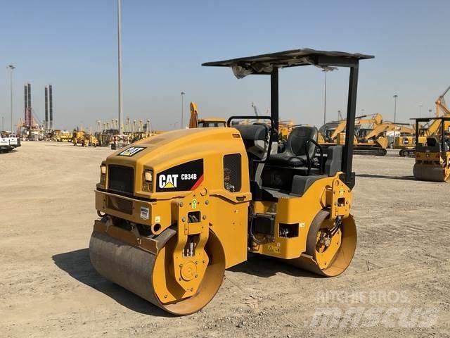 CAT CB34B Tandemwalzen