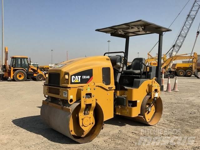 CAT CB34B Tandemwalzen