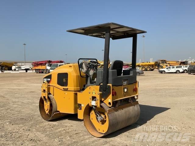 CAT CB34B Tandemwalzen