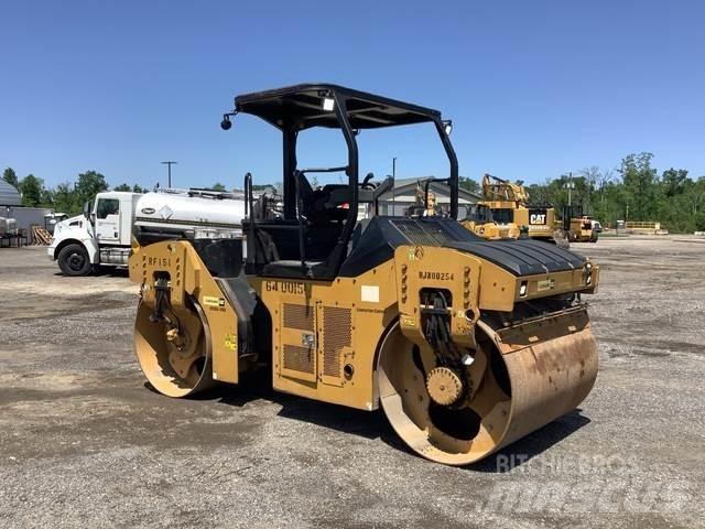 CAT CB54B Tandemwalzen