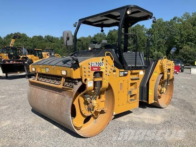 CAT CB66B Tandemwalzen