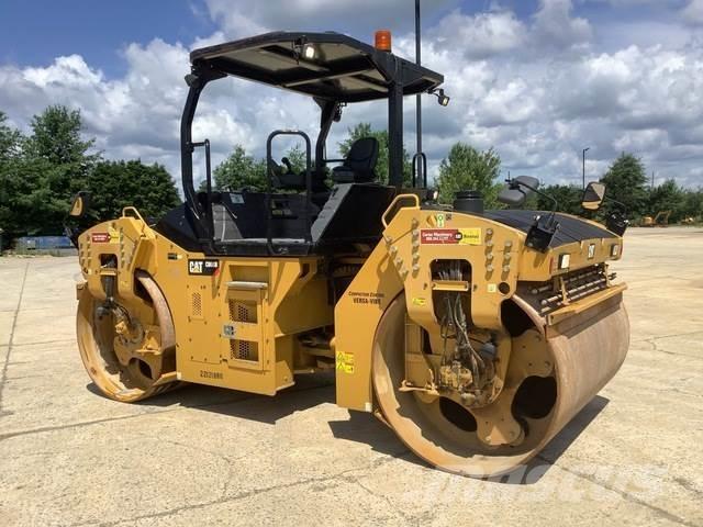 CAT CB66B Tandemwalzen