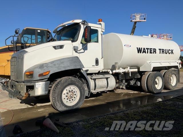 CAT CT660S Wassertanker