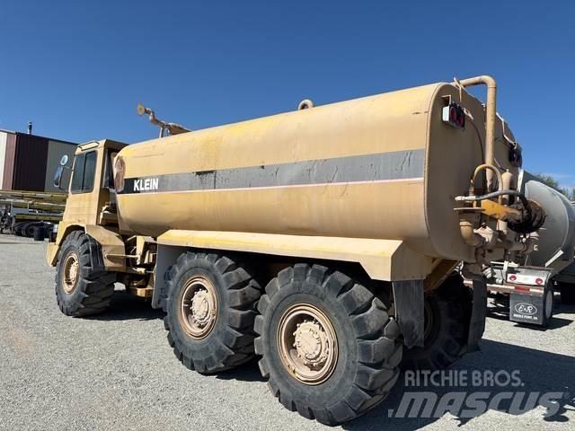 CAT D250 Wassertanker