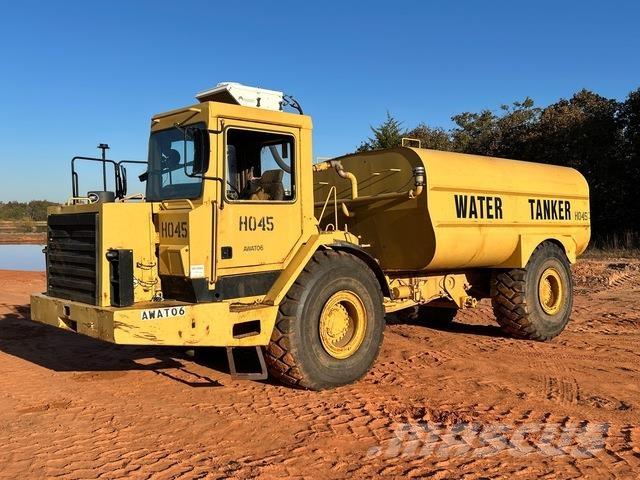 CAT D25D Wassertanker