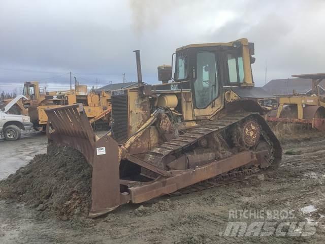 CAT D6 Bulldozer